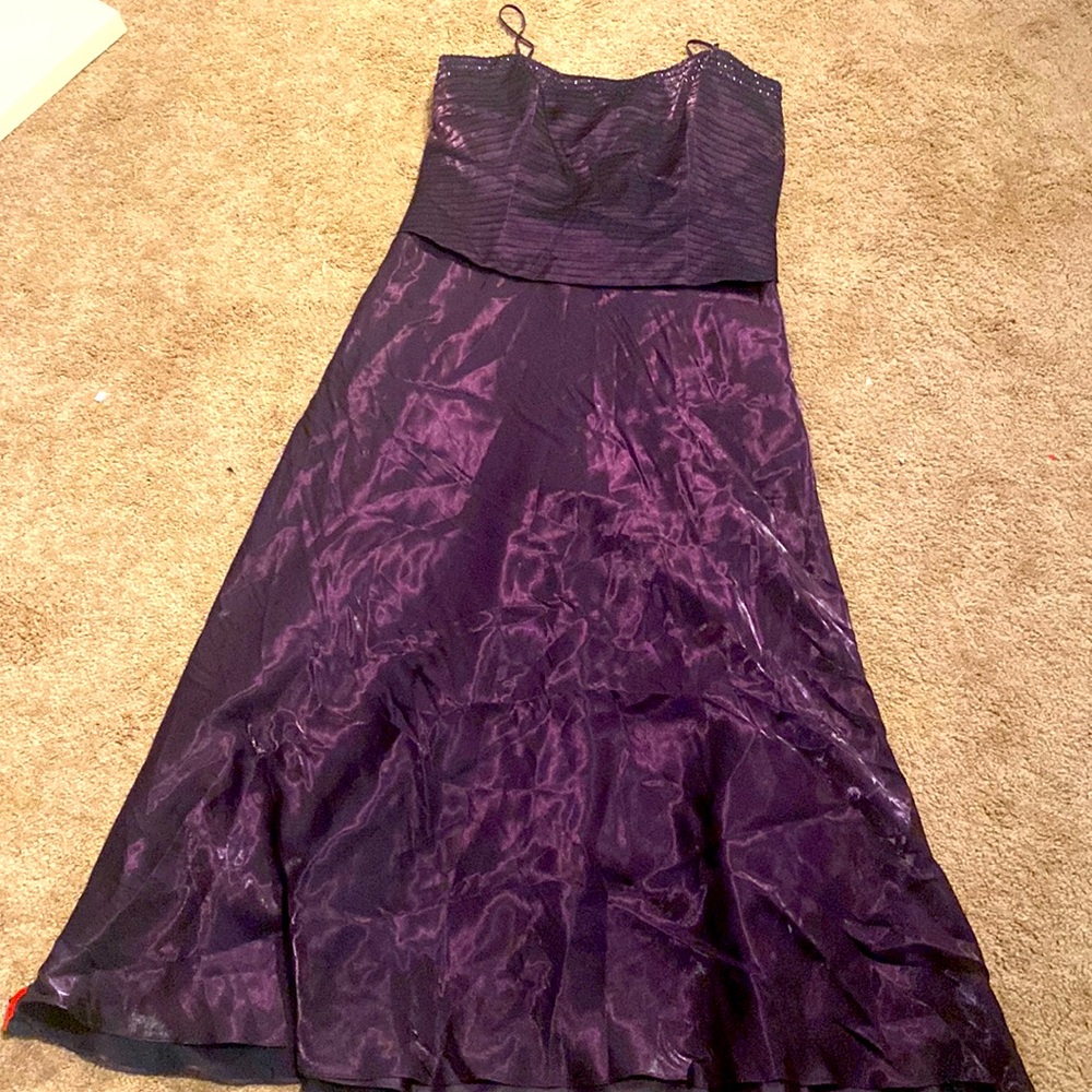 Vintage Elegant Purple Strapless Wedding Dress